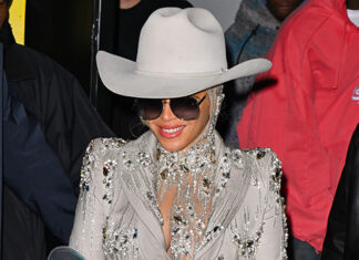 Beyonce Rocks Sequin Blazer Mini Dress at 2024 New York Fashion Week – Hollywood Life