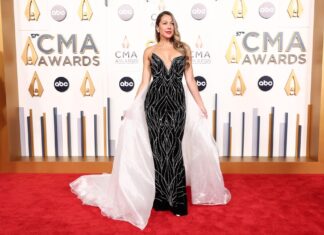 Publishing Briefs: Primary Wave Moves Into Brazil; Downtown Signs Colbie Caillat