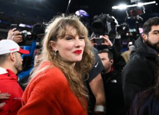 Taylor Swift Expected to Make Journey From Tokyo to Super Bowl