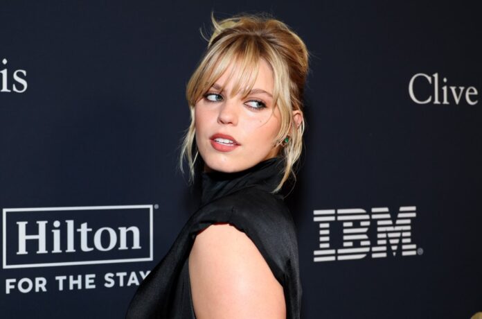 Renee-Rapp-pre-grammy-2024-billboard-a-1548.jpg