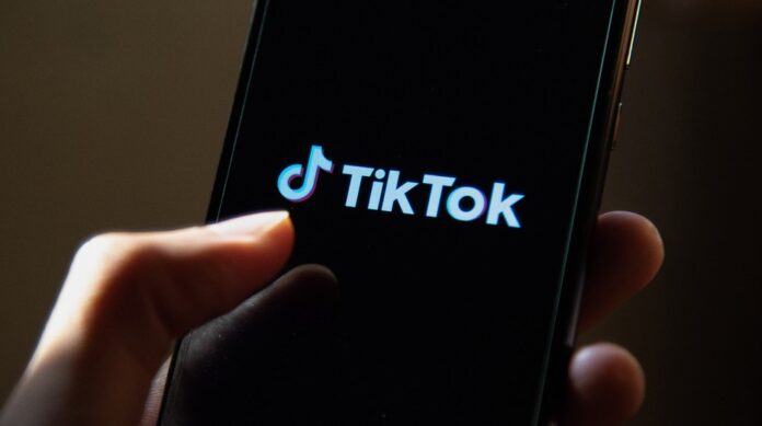 tiktok-app-phone-2023-billboard-pro-1260.jpg