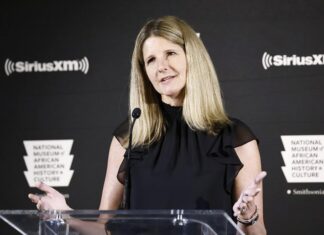 SiriusXM Reports Decline in Paid Subscribers Despite Revenue Growth, Leading Stock to Fall 7%