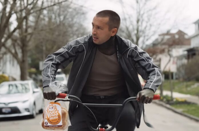Twenty-One-Pilots-Backslide-screenshot-billboard-1548.jpg