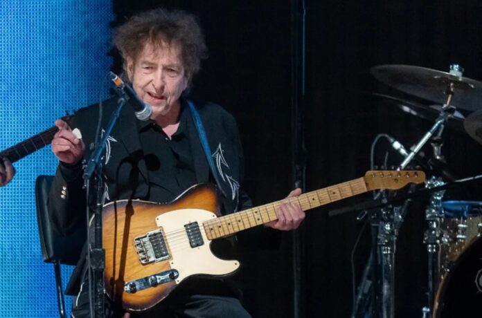 bob-dylan-farm-aid-2023-billboard-espanol-1548.jpg
