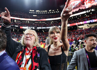 How Travis Kelce’s Mom Donna Feels About Taylor Swift’s New Album – Hollywood Life