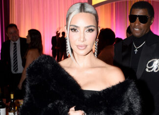 Kim Kardashian Reveals Platinum Blonde Hair Makeover: Photos – Hollywood Life