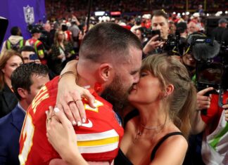 Taylor Swift & Travis Kelce's PDA Will Have You Feeling So High School