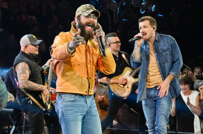 04-Post-Malone-and-Morgan-Wallen-2023-cmas-billboard-1548.jpg