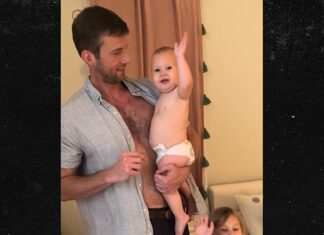 Internet Loses It Over Baby Knowing What the Four Seasons Is