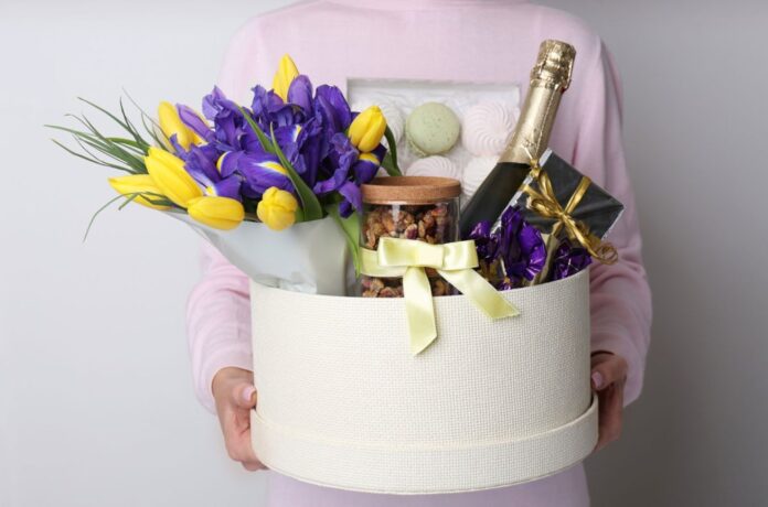 Mothers-Day-Gifts-Baskets-billboard-1548.jpg