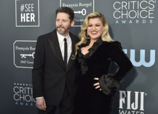 Kelly Clarkson & Ex-Husband Brandon Blackstock Settle Commissions Lawsuit