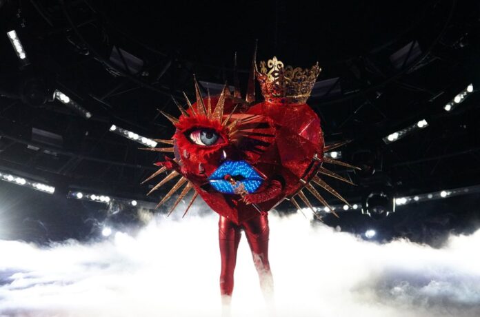 masked-singer-queen-of-hearts-finale-2021-billboard-1548.jpg