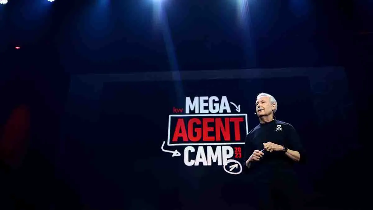 mega-agent-camp.jpg