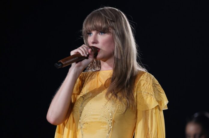 taylor-swift-eras-tour-stockholm-2024-billboard-1548.jpg