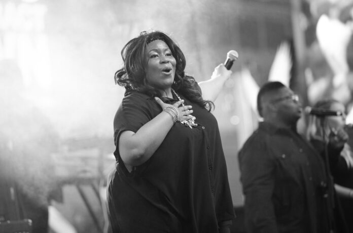 Mandisa-2015-billboard-1548.jpg