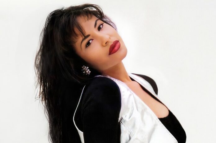 01-SELENA-Amor-Prohibido-Selena-Q-Productions-Edit-2024-billboard-1548.jpg