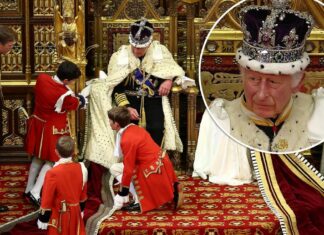 King Charles frustrated with royal robe hiccup at ceremony