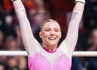 How Olympic Gymnast Jade Carey Overcomes Battle With "Twisties"