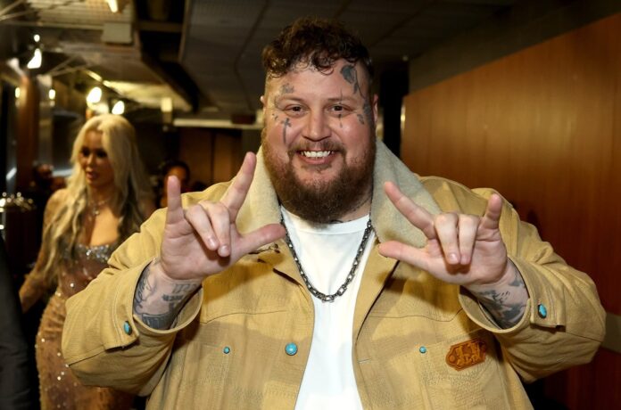 jelly-roll-backstage-grammys-2024-billboard-1548.jpg