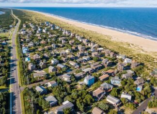 Housing inventory falls as mortgage rates drop