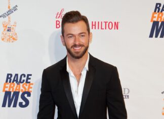 DWTS’ Artem Chigvintsev Reportedly Arrested for Domestic Battery – Hollywood Life