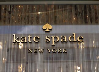This Chic Kate Spade Mini Camera Bag Is On Sale for Just $89: Save Up to 68% Off Now