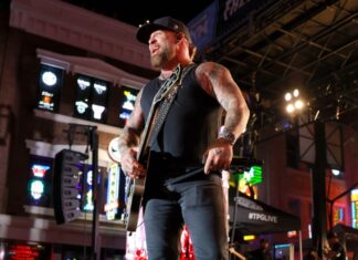 Brantley Gilbert & Wife’s Baby Born on Tour Bus Mid-Show