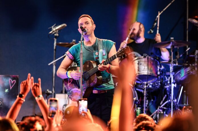 chris-martin-coldplay-siriusxm-2024-billboard-1548.jpg