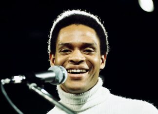 Al Jarreau’s Vocal Magic Takes Center Stage Again on Rediscovered Live Album ‘WOW!’