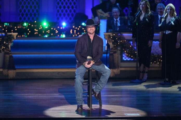 cody-johnson-cma-christmas.jpg