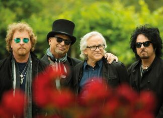 Rob Lowe Reflects on Recording a Demo with Toto in the ‘80s