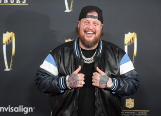 Jelly Roll Is Near His Goal Weight to Do ‘All the Fun Stuff’: Skydiving, Riding a Bull and Wrestling an Alligator