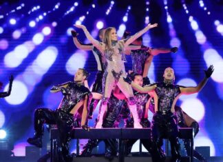 Jennifer Lopez Announces Up All Night Las Vegas Residency Following 2025 AMAs Hosting Gig