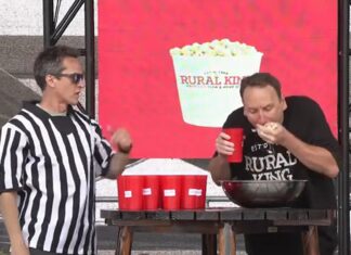 Competitive Eater Joey Chestnut Beats His Own Popcorn-Eating Record