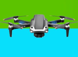 Soar to the sky(scrapers) with this 4K Dual-Camera Drone