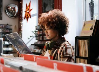 Vinyl Records Remain Tariff-Free in the US