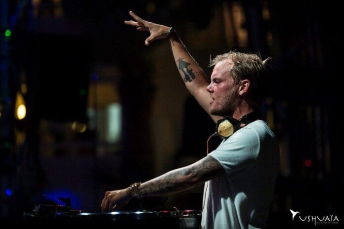Avicii-at-Ushuaia-Ibiza-2016.jpeg