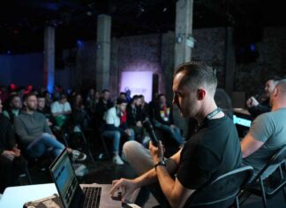Win over $10,000 in prizes at the We Rave You Tech x Toolroom Academy Production Workshop