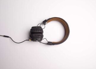 Listening to music regularly can lower the risk of dementia, study finds
