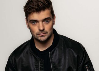 Martin Garrix joined by Travis Scott during Las Vegas club set