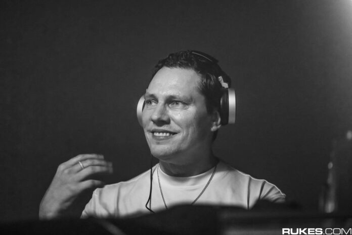 Tiesto-by-Rukes.jpg