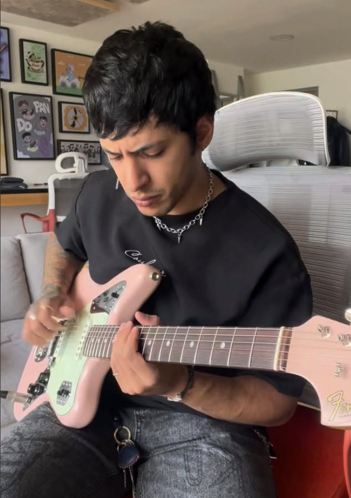 Aníbal de los Reyes: The Guitarist Making Waves with Fender