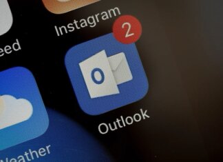Microsoft tests fix for latest hours-long Outlook outage